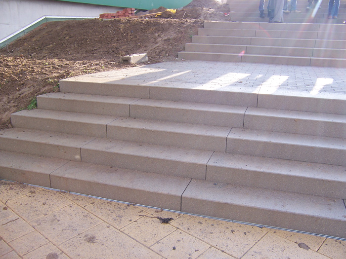 treppe_blockstufen.jpg