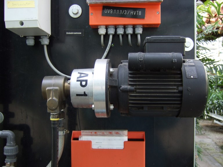 umkehrosmose_pumpe_35_bar.jpg