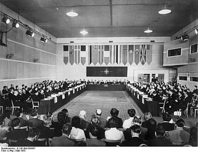 Aufnahme der Bundesrepublik Deutschland in die NATO, Mai 1955