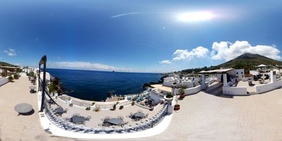 Stromboli von einer Hotelterrasse aus