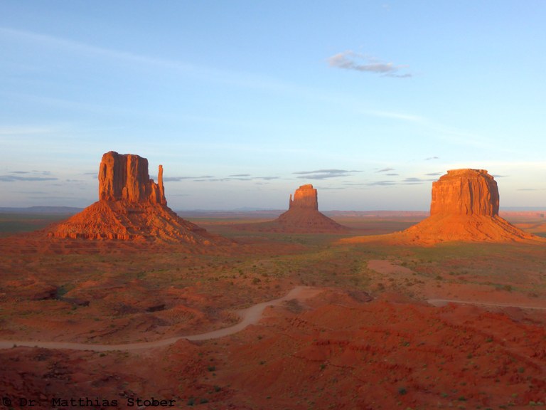 P1020904_Monument_Valley.jpg