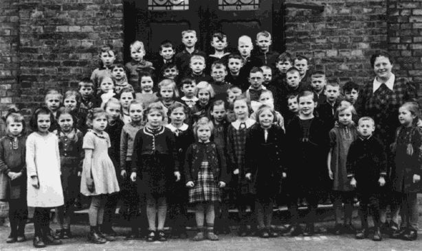 Paul Schneck in der Katholischen Feldschule Hamm, Anfang 1939.