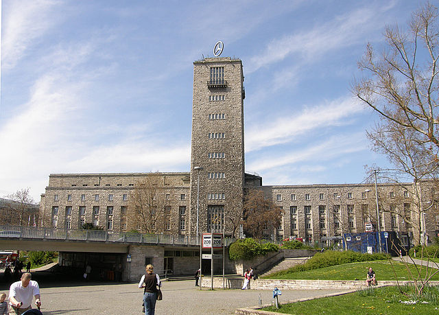 Der Stuttgarter Bahnhof von Osten gesehen