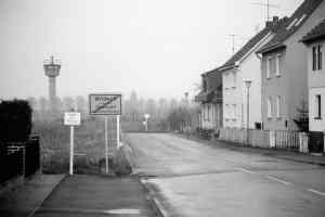 Am Ortsausgang von Wildeck/Obersuhl (Hessen) endete bis 1990 die Straße in Richtung Gerstungen (Thüringen)