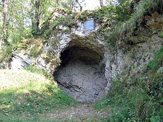Eingang zur Grotte von Aurignac