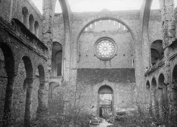 Innenraum der ehemaligen Mannheimer Hauptsynagoge, 1952