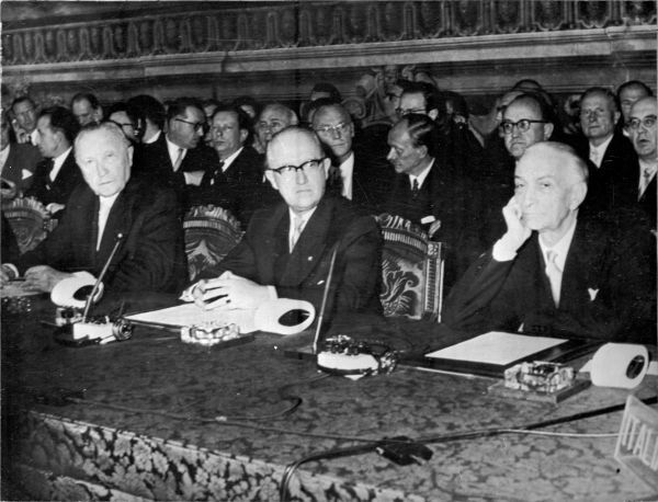 1. April 1957. Unterzeichnung der römischen Verträge