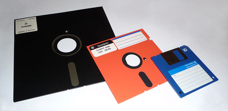 Veraltete Medien: Floppy und Diskette