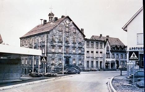 b7.jpg b7.jpg