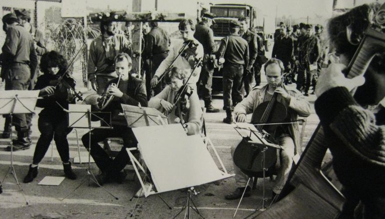 B6 Musiker blockieren.jpg