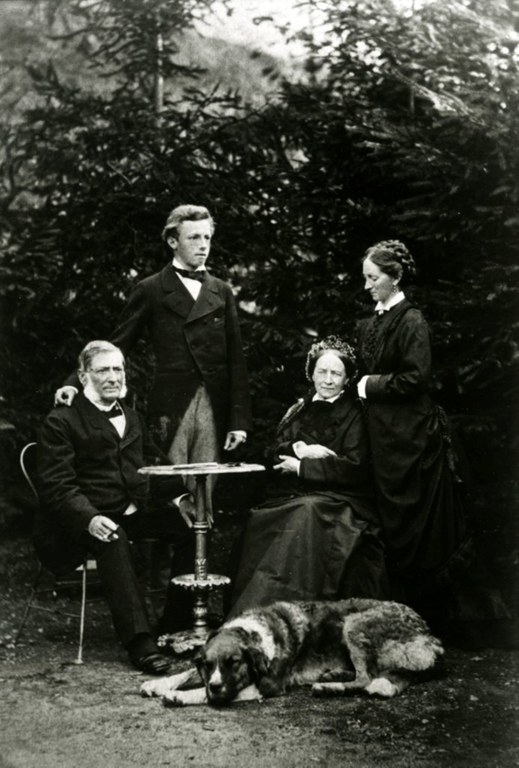 b5.jpg b5.jpg