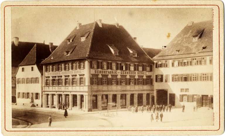 b6.jpg b6.jpg