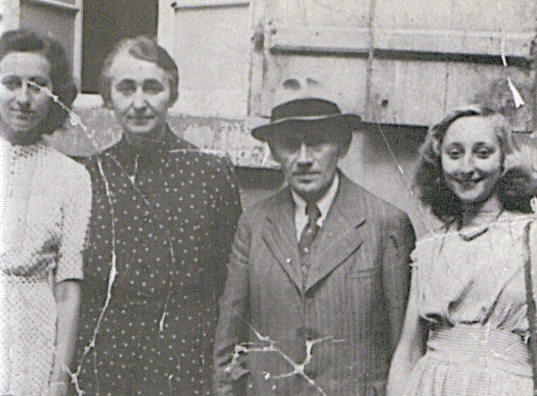 b4.jpg