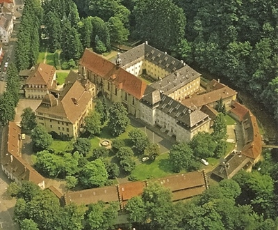 Luftaufnahme der Abtei Lichtenthal von 1994       