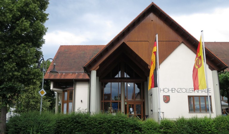 b20.jpg b20.jpg