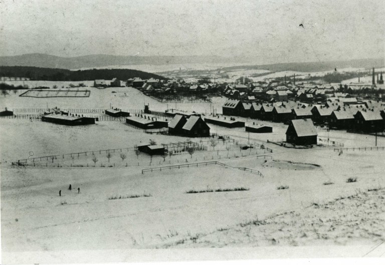 b10.jpg b10.jpg
