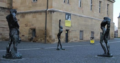 Hrdlicka-Figuren auf dem Stauffenberg-Platz Stuttgart 