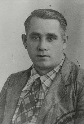 b10.jpg b10.jpg