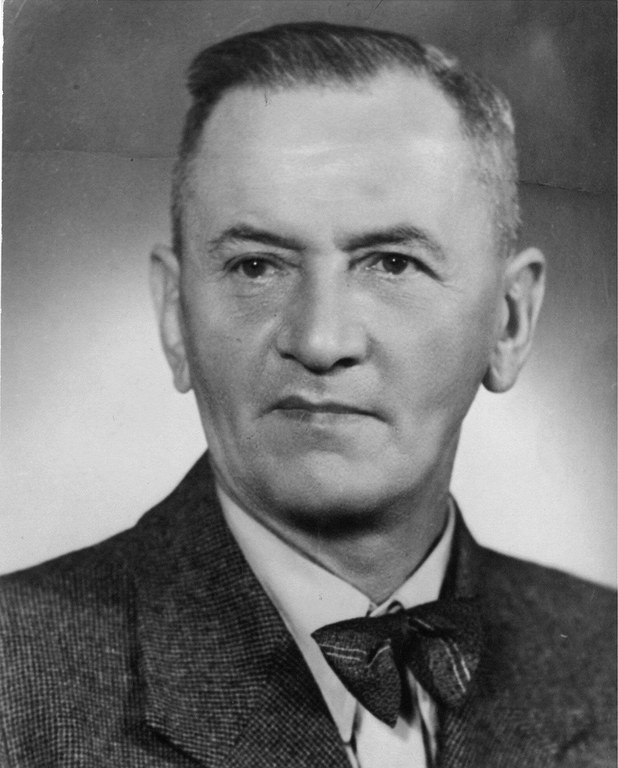 b9.jpg b9.jpg