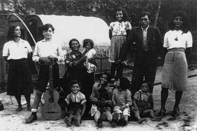 Familie Reinhardt auf dem „Zigeunerplatz“ in Obrigheim