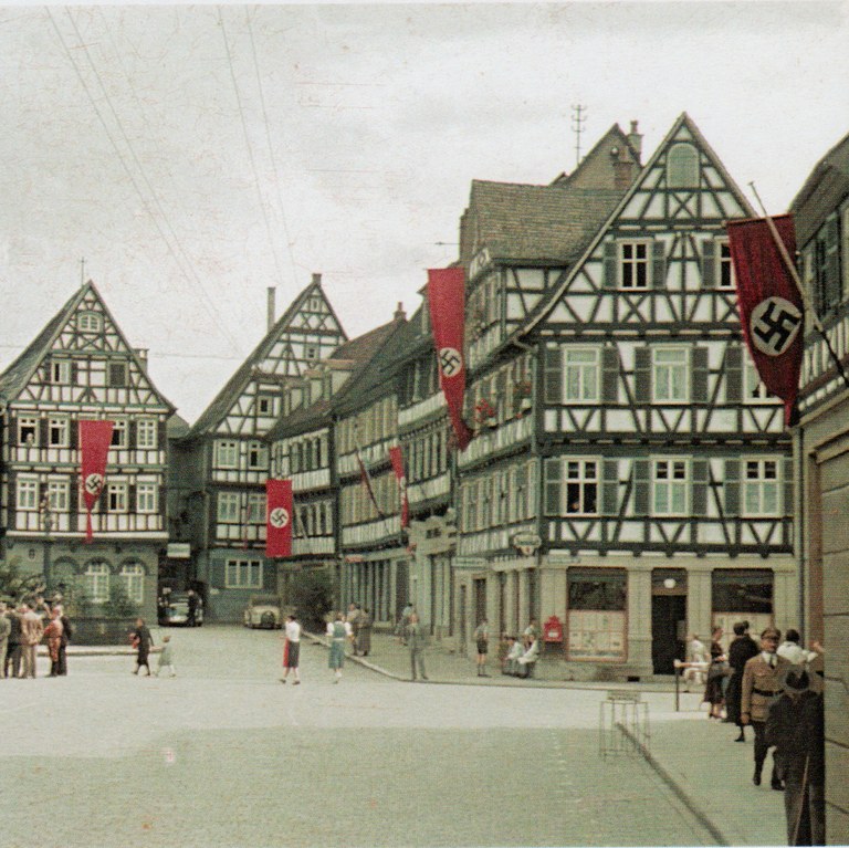 b4.jpg b4.jpg
