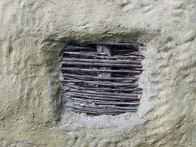 Lehmverschmiete_Flechtwand.jpg