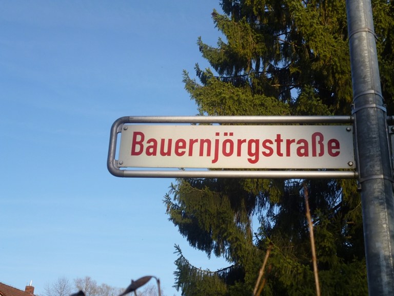 b30 Bauernjoergstrasse Weingarten, Foto Giessler.jpg
