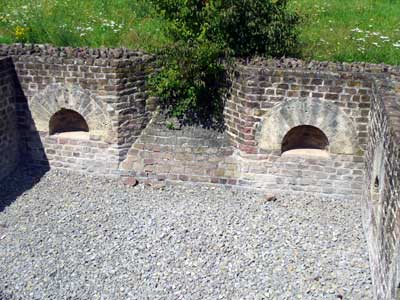 Villa rustica Karlsruhe-Durlach. Kellerraum des Westrisaliten mit Lichtschacht