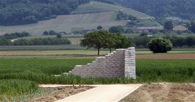 Reoknstruktion der Außenmauer (B11)