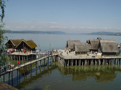 Pfahlbauten