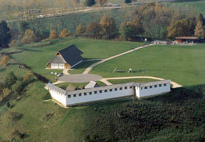 Heuneburg, Lehmziegelmauer