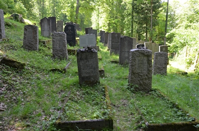 Im letzten Grab des Rexinger Judenfriedhofs ruht der 1961 verstorbene Hermann Lemberger