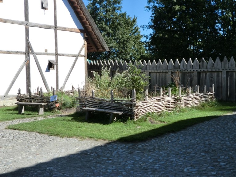 mini_B_25_Der_Kraeutergarten.jpg