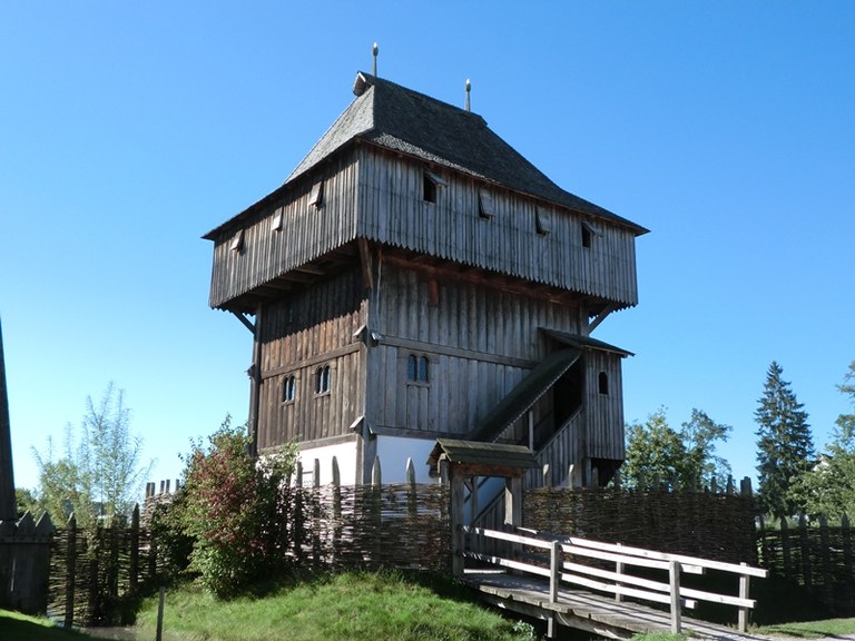 mini_B_7_Der_Wohnturm.jpg