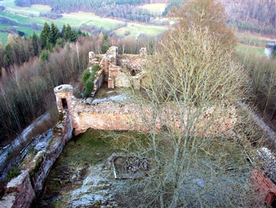 Blick vom Bergfried aus in nordöstliche Richtung.