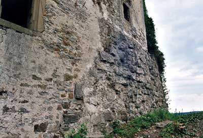 Obere Burg Hornberg: Schildmauer