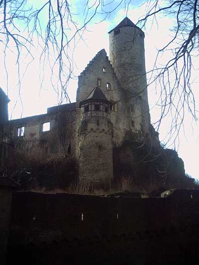 Berlichingischer Palas mit Bergfried