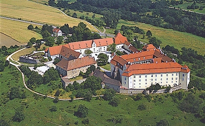 Schloss_Ellwangen.jpg
