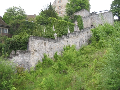 Fluchtweg 1548 über die Stadtmauer vor heranrückenden Truppen