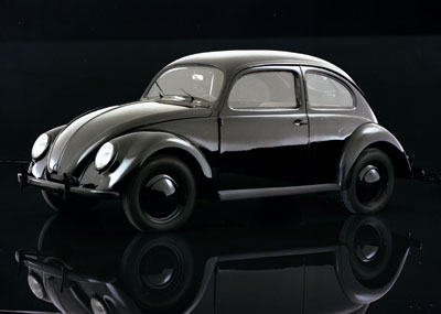 Vorserienmodell des Volkswagens aus dem Jahr 1938 mit dem charakteristischen 