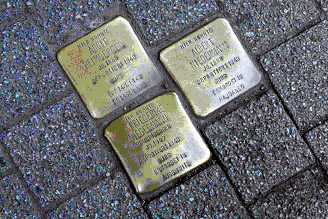 Stolpersteine für Karlsruher Opfer