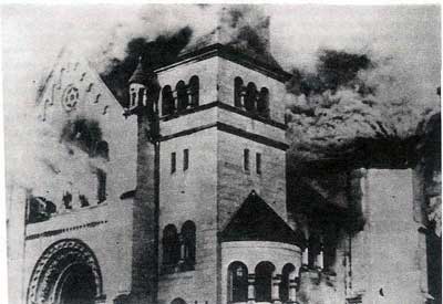 Brennende Synagoge in Karlsruhe