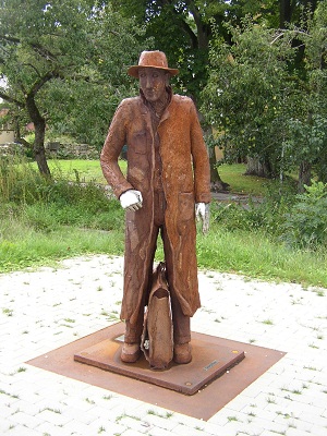 Georg-Elser-Denkmal am Bahnhof Königsbronn