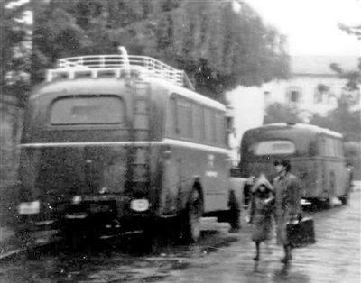 In grauen Bussen aus der Diakonie Stetten 