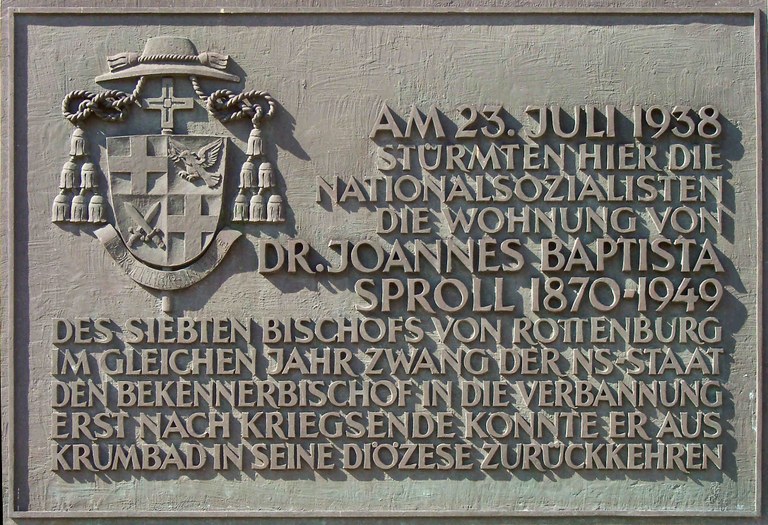 b 12 Sproll_Gedenktafel.jpg