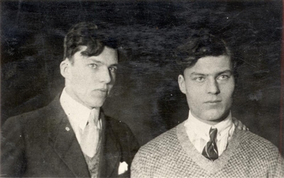 Berthold und Claus Graf Stauffenberg, um 1925