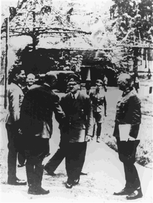 Claus Graf Stauffenberg und Adolf Hitler 
