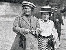 Zetkin-Luxemburg.jpg