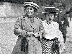 Zetkin-Luxemburg.jpg