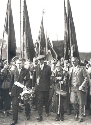 Begrüßung Clara Zetkins in Berlin nach ihrer Rückkehr aus der Sowjetunion am 31. August 1927